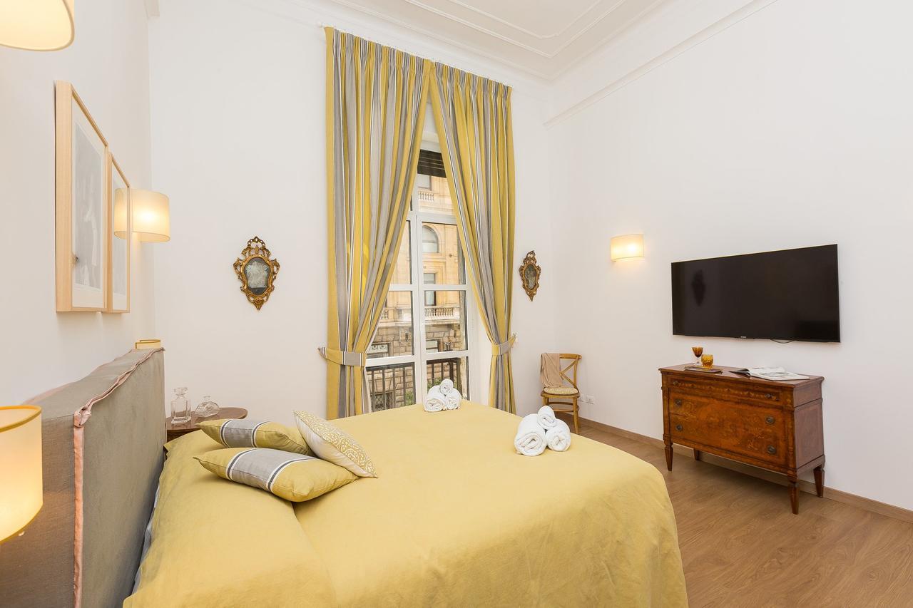Prestigious Apartment Via Barberini Rom Exteriör bild