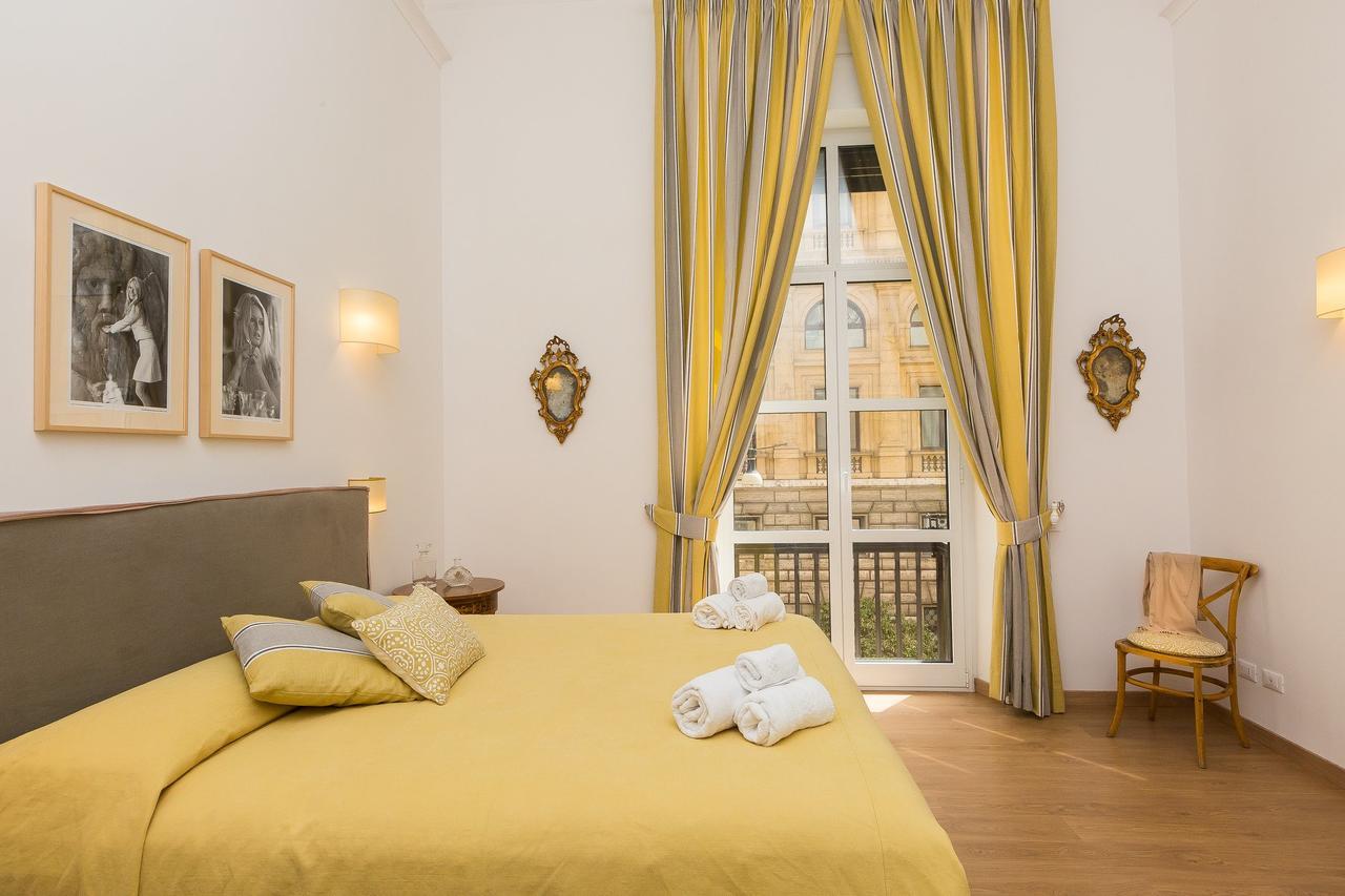 Prestigious Apartment Via Barberini Rom Exteriör bild