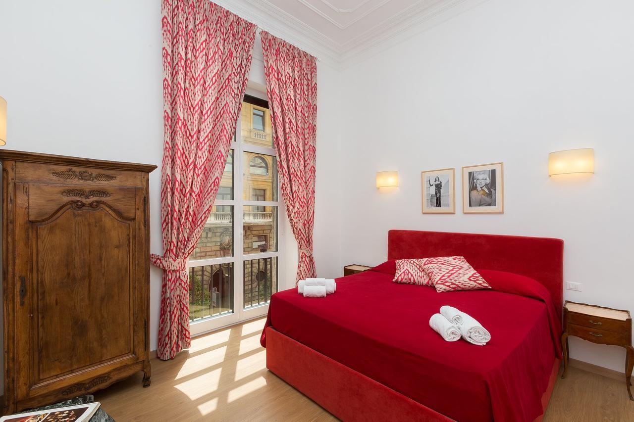 Prestigious Apartment Via Barberini Rom Exteriör bild