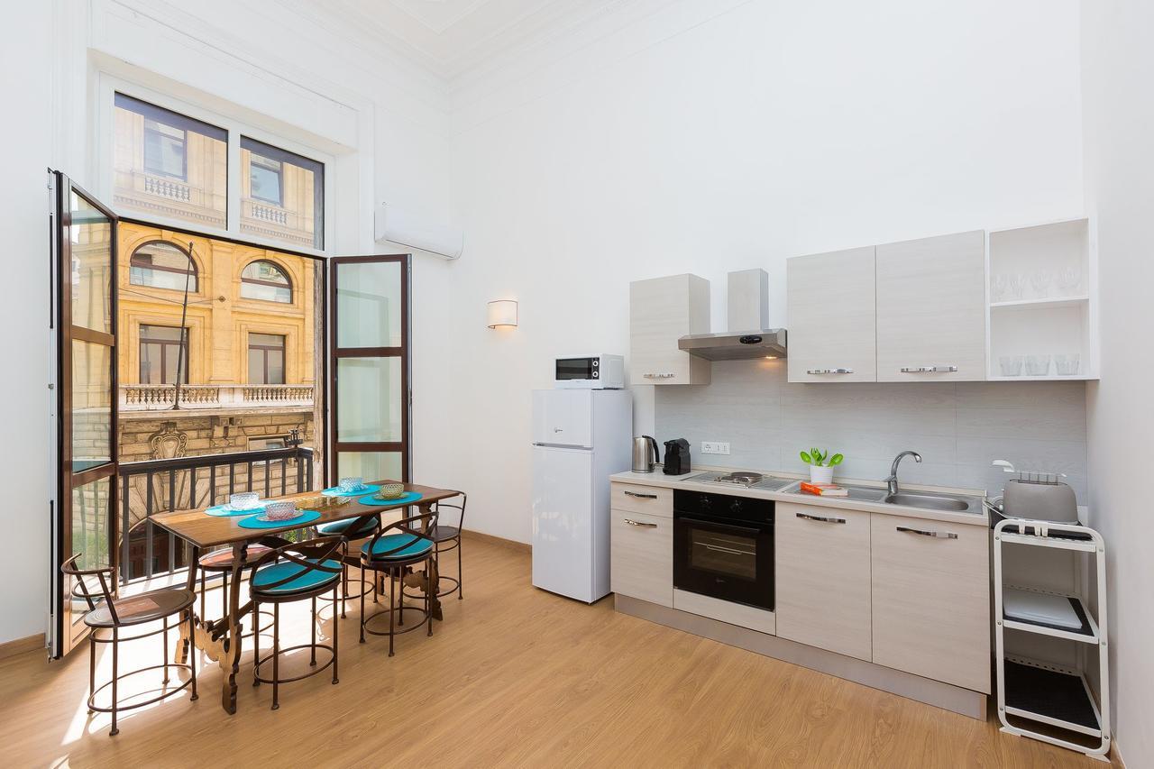 Prestigious Apartment Via Barberini Rom Exteriör bild