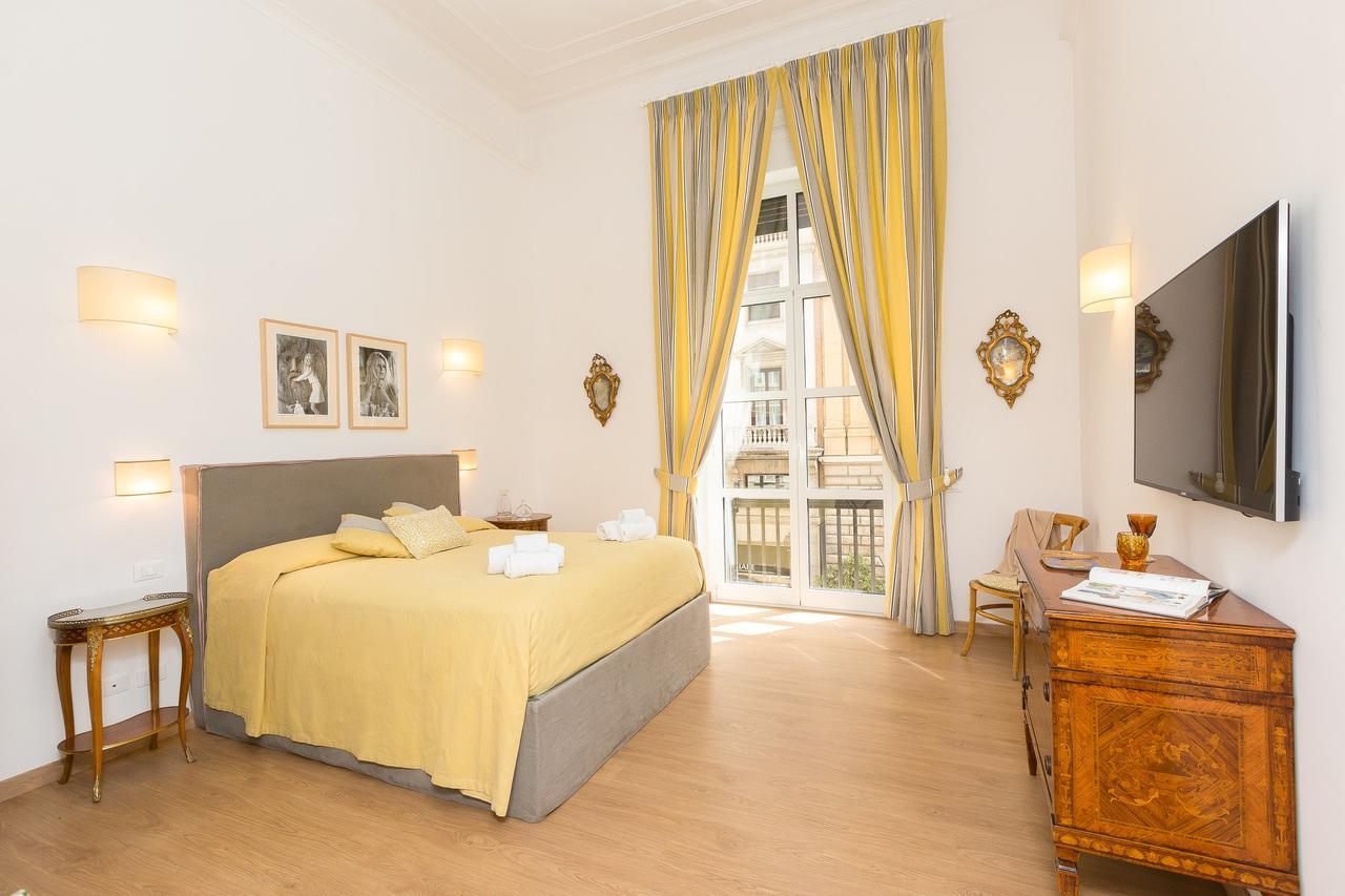 Prestigious Apartment Via Barberini Rom Exteriör bild