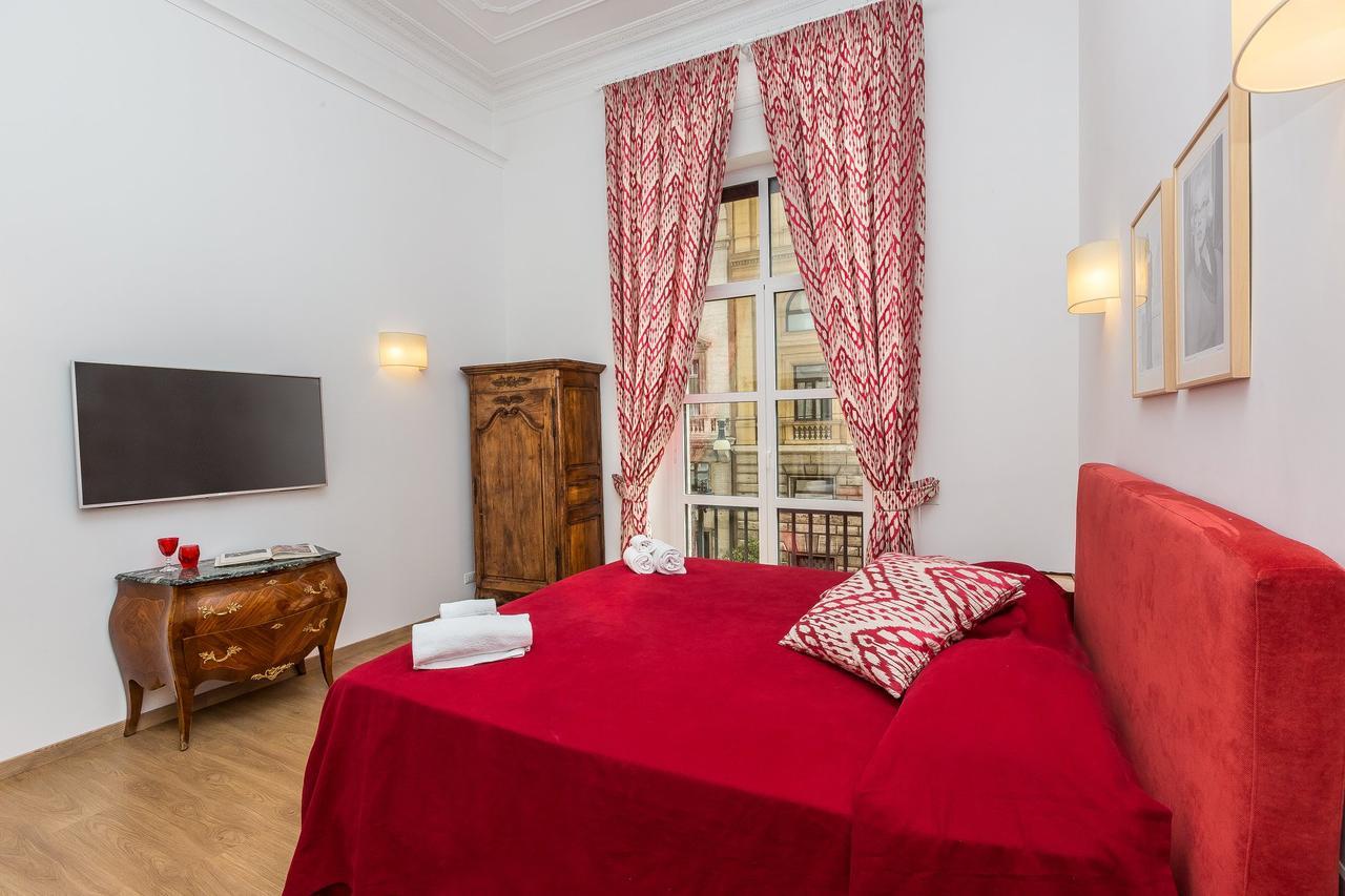 Prestigious Apartment Via Barberini Rom Exteriör bild